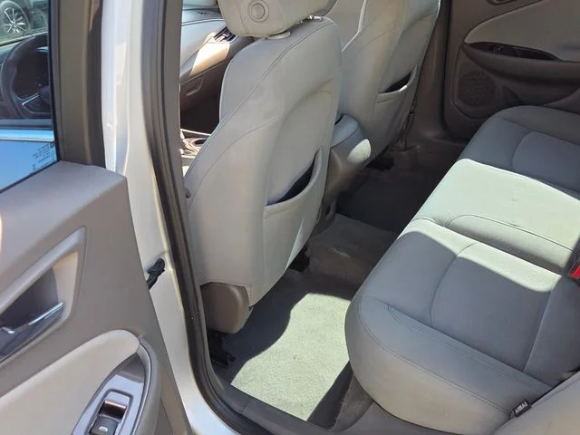 Used 2016 Silver Chevrolet LS image 7