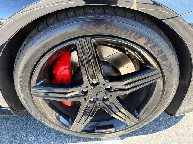 Used 2017 Black Mercedes-Benz 4MATIC® image 12