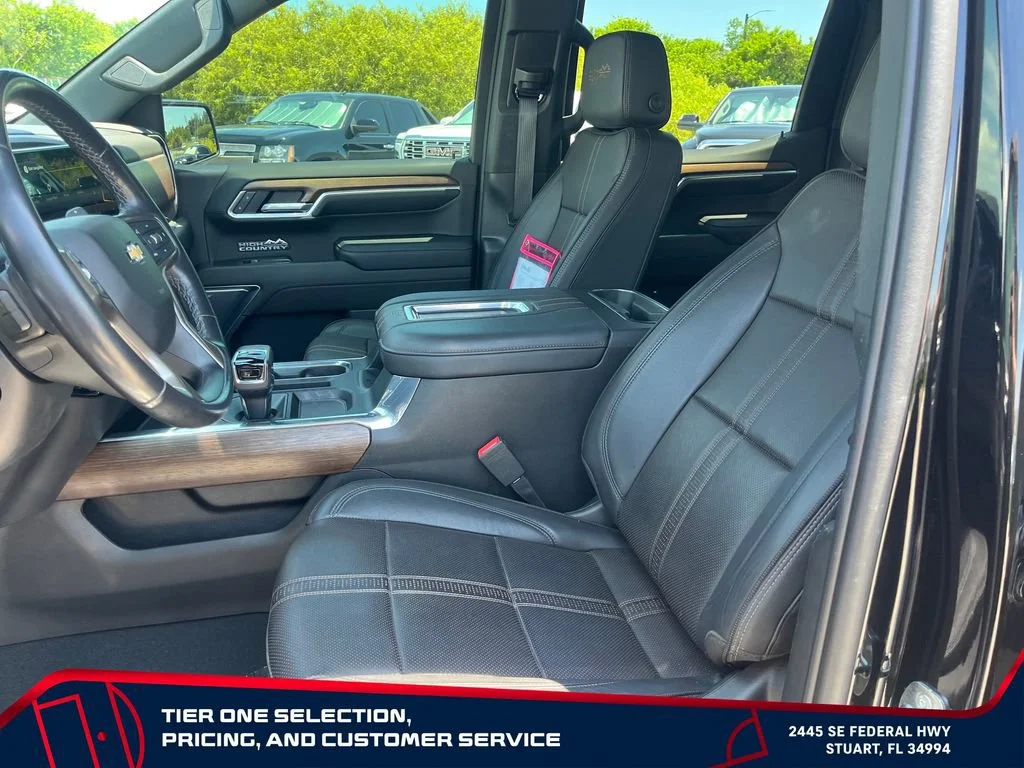Used 2022 Black Chevrolet High Country image 15
