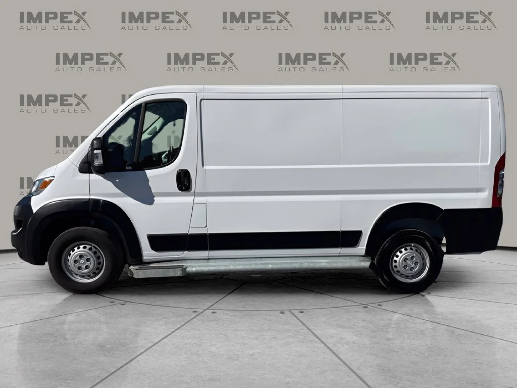 Used 2025 White Ram Base image 2