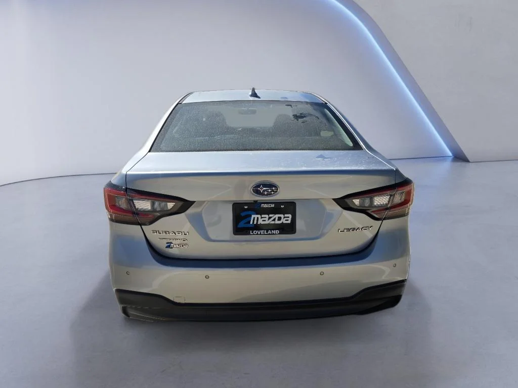 Used 2022 Ice Silver Metallic Subaru Limited image 4