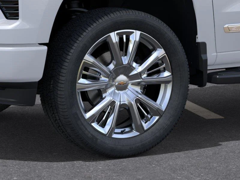 New 2026 Polar White Tricoat Chevrolet High Country image 9