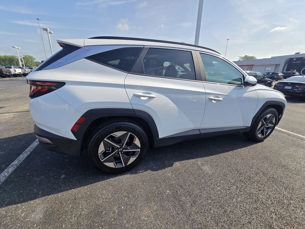 Used 2026 White Hyundai SEL image 8