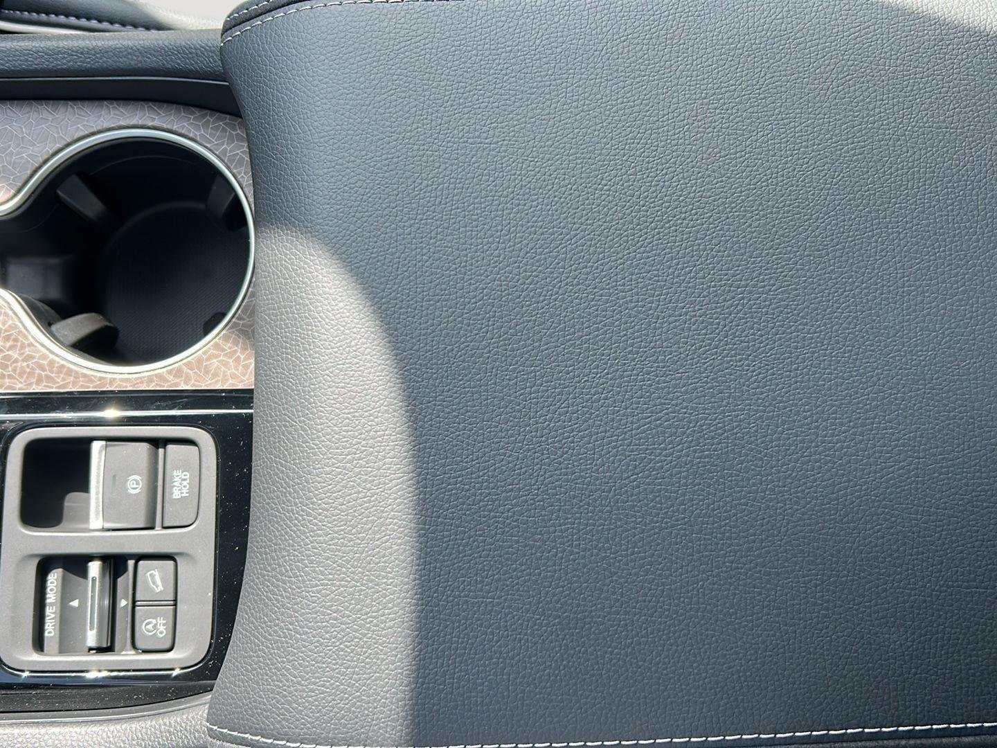 2026 Honda Pilot Elite - Photo 9