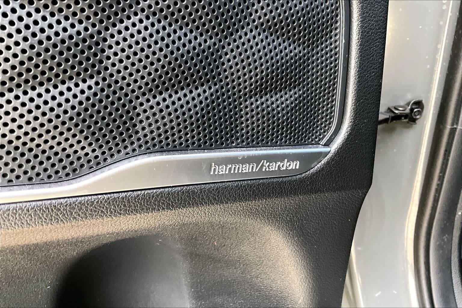 Used 2023 Hampton Gray Hyundai SEL image 32