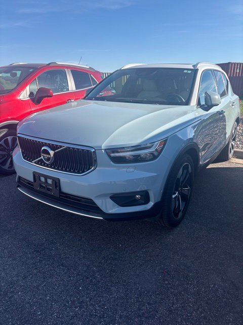 2019 Volvo XC40 Momentum