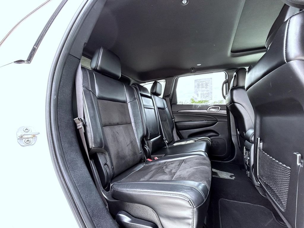 Used 2019 White Jeep Altitude image 19
