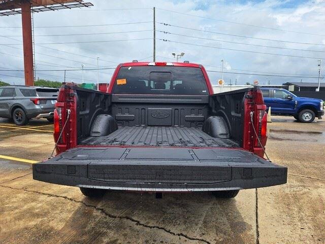 New 2026 Ruby Red Metallic Tinted Clearcoat Ford XLT image 32