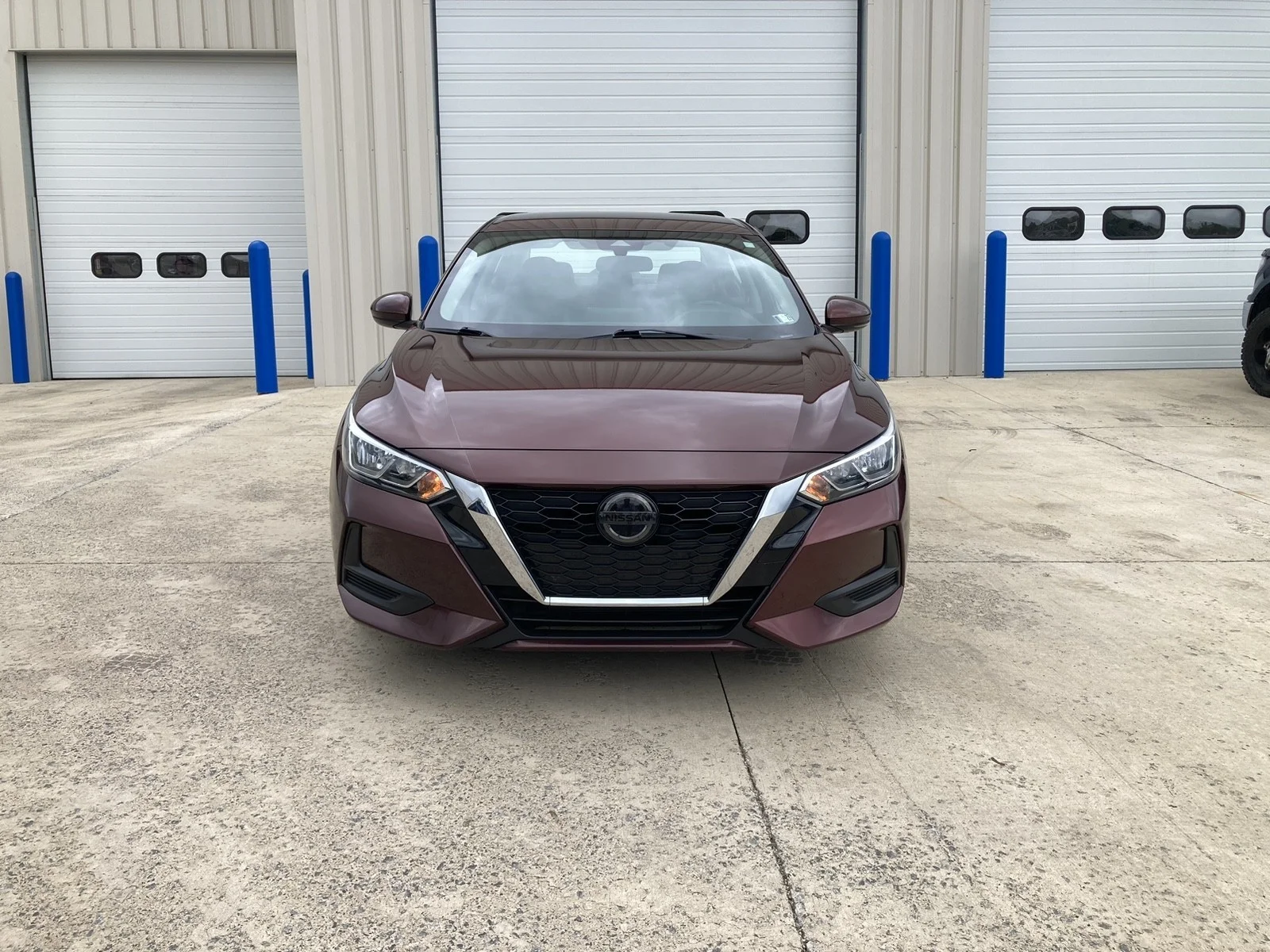 Used 2022 Rosewood Metallic Nissan SV image 7