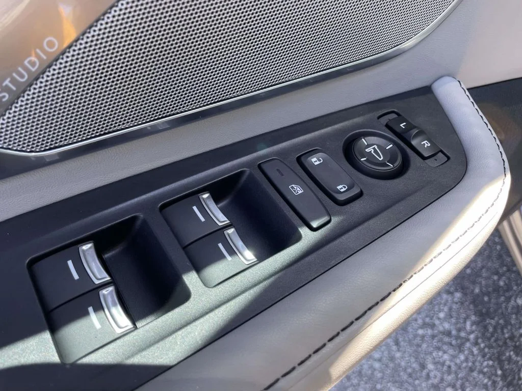 Used 2020 Modern Steel Metallic Acura w/Technology Pkg image 7