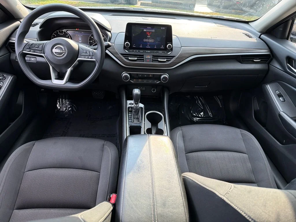 Used 2024 Gray Nissan 2.5 SV image 14