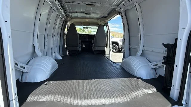 2026 GMC Savana Cargo Work Van - Photo 28