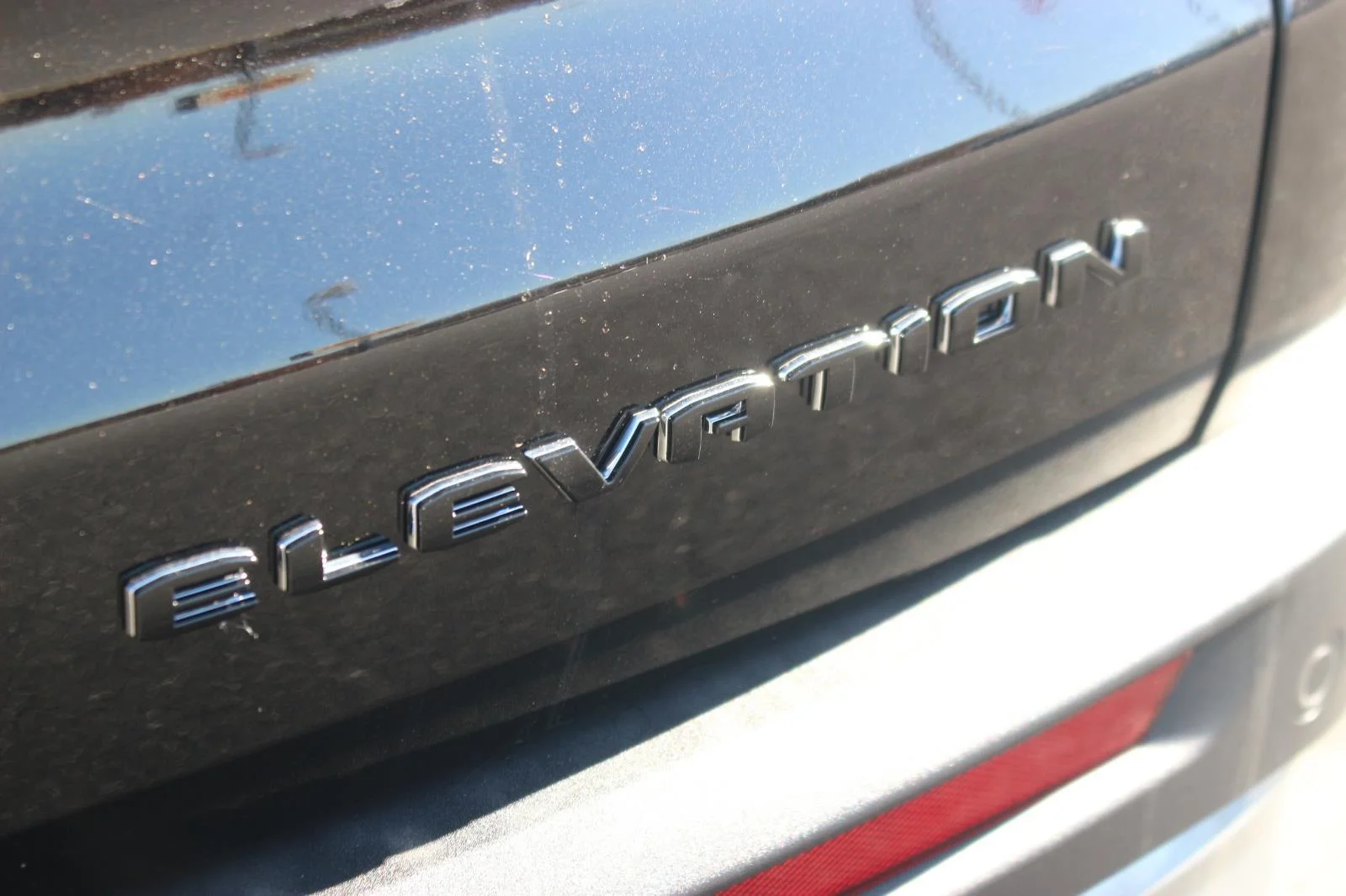 New 2025 Ebony Twilight Metallic GMC Elevation image 10