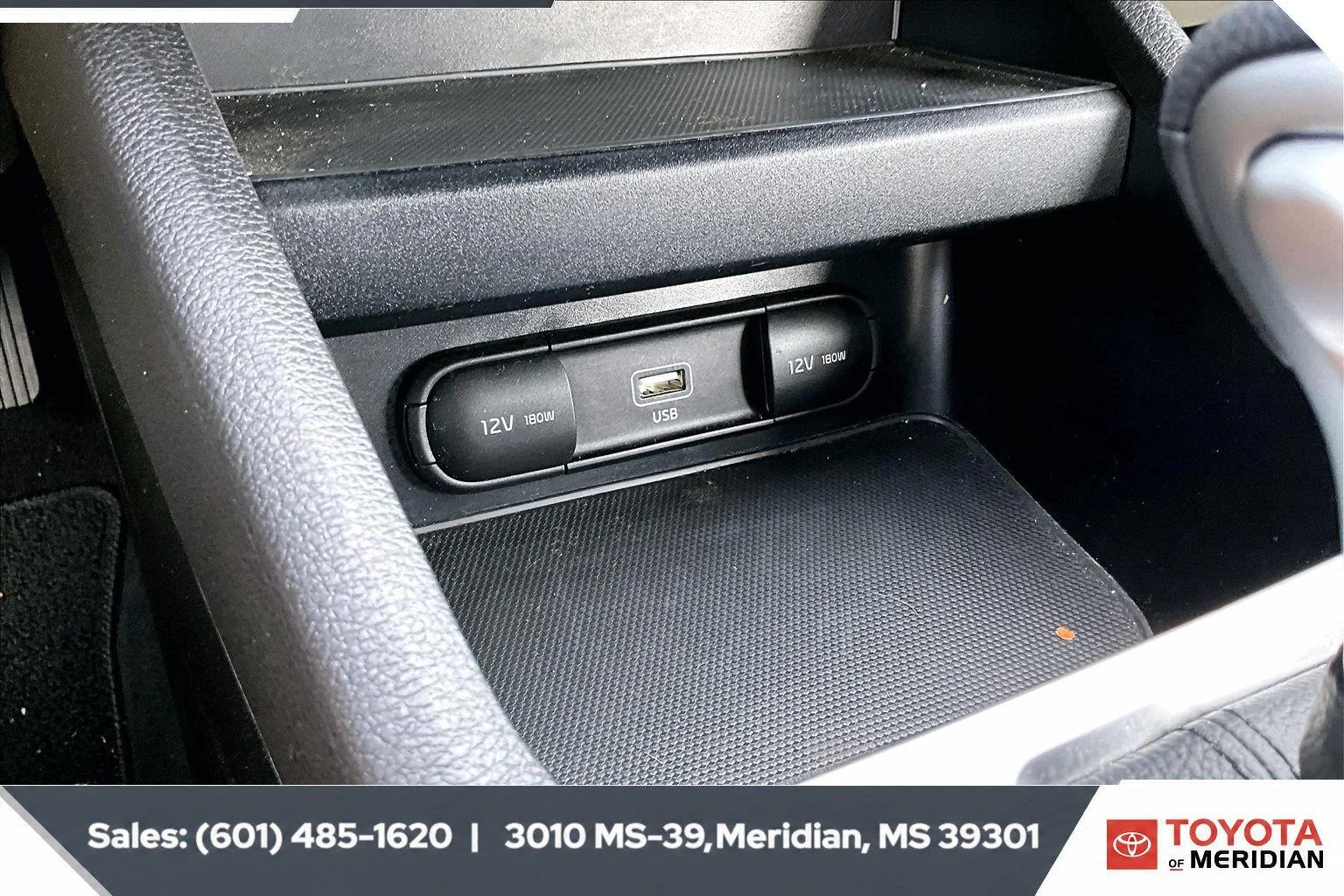 Used 2023 Gravity Gray Kia LXS image 23