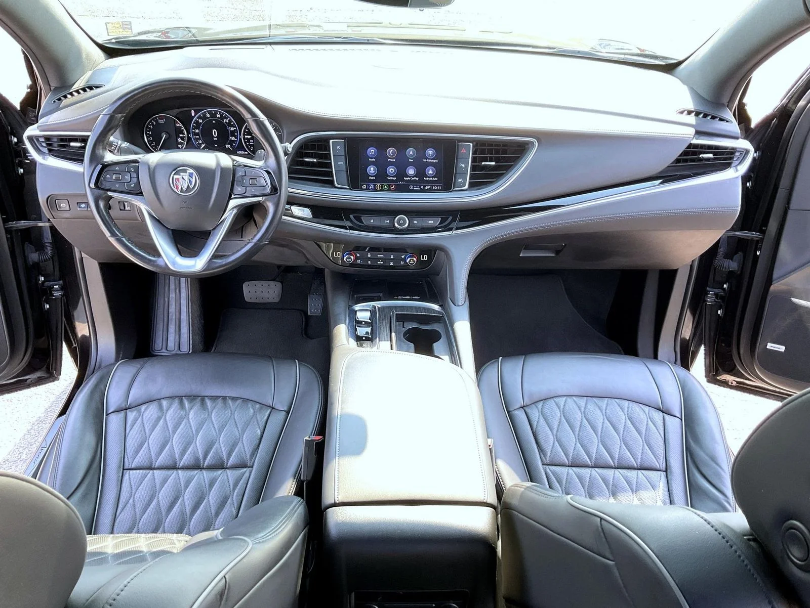 Used 2023 Black Buick Avenir image 12