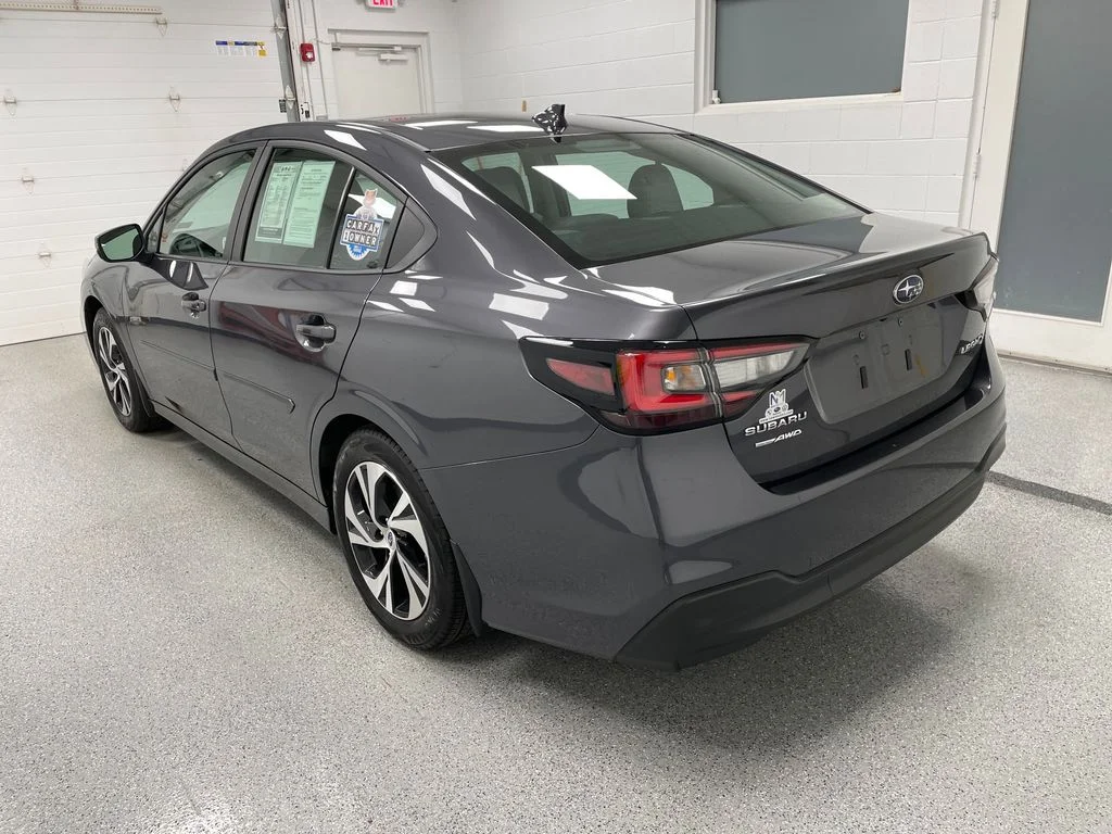 Used 2025 Gray Metallic Subaru Premium image 9