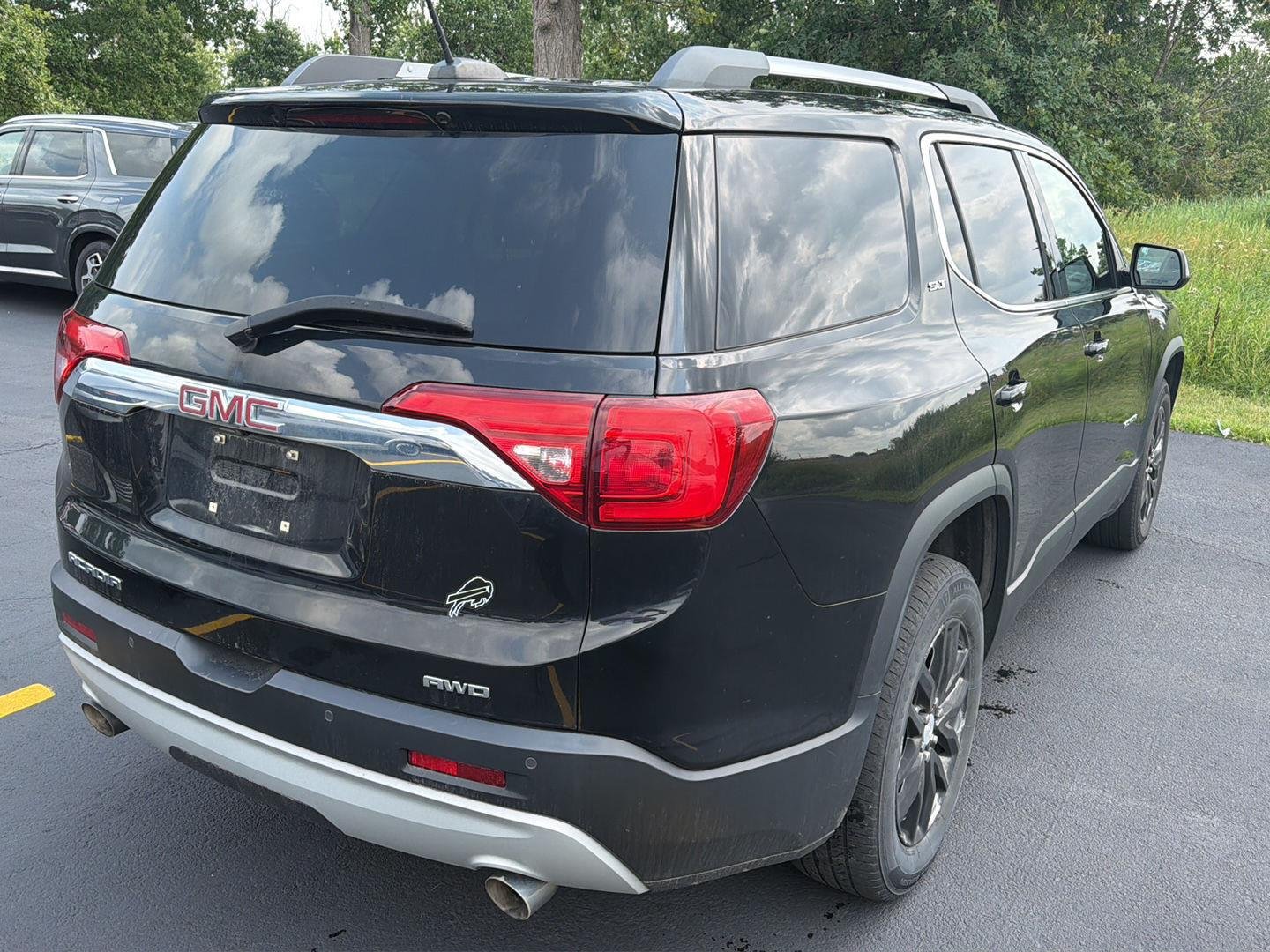 Used 2019 Ebony Twilight Metallic GMC SLT image 6