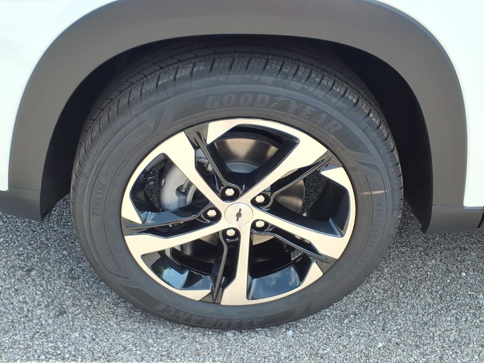 2026 Chevrolet Trax RS - Photo 19