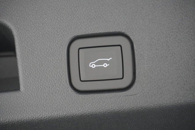2026 Chevrolet Traverse LT - Photo 9