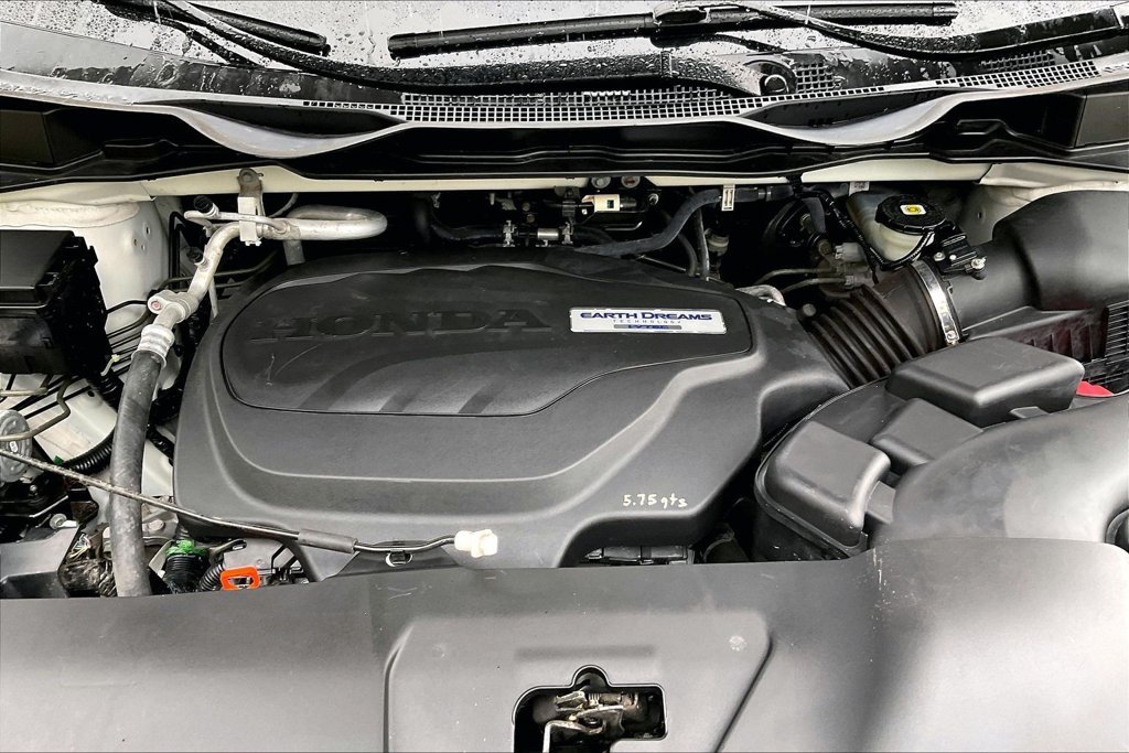 Used 2019  Honda EX image 9