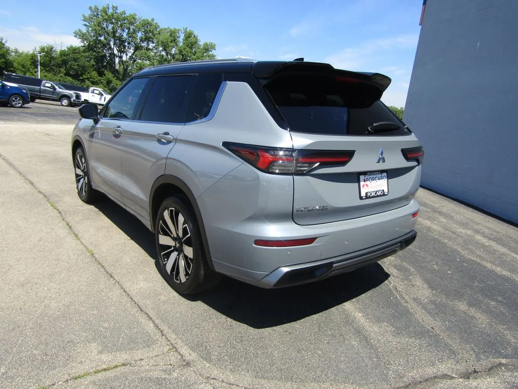 2025 Mitsubishi Outlander SEL - Photo 6