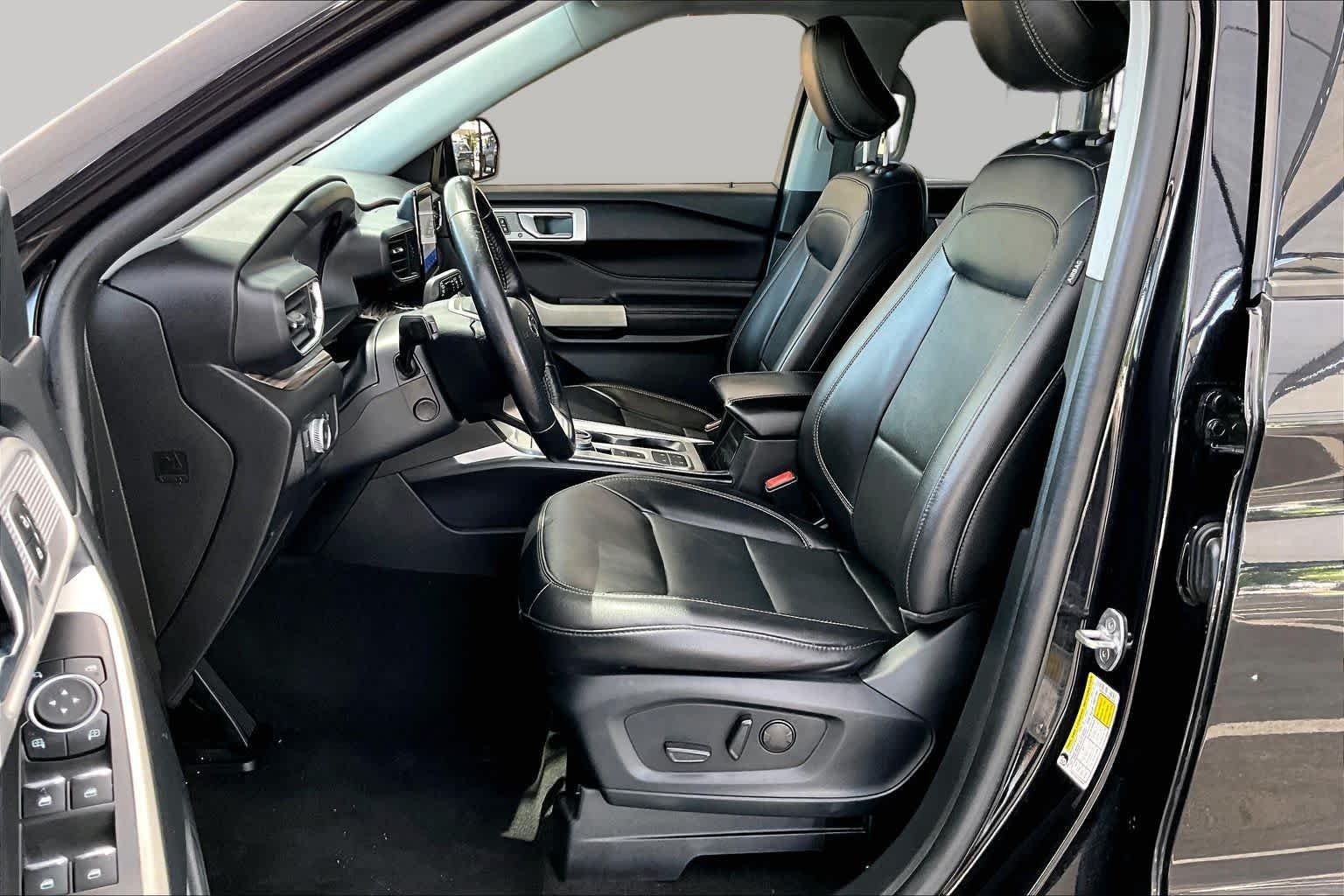 Used 2021 Agate Black Metallic Ford Limited image 8