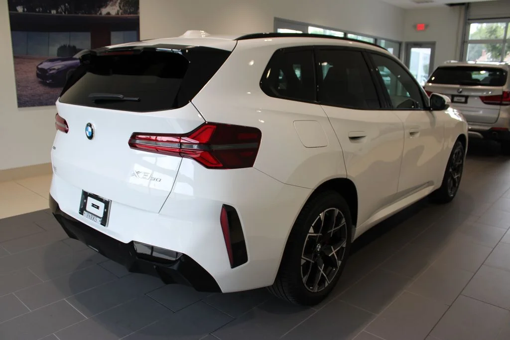 New 2026 Alpine White BMW 30 xDrive image 18