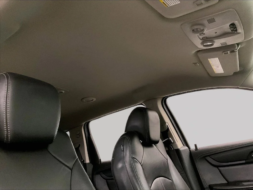 Used 2017 Red Chevrolet 2LT image 26