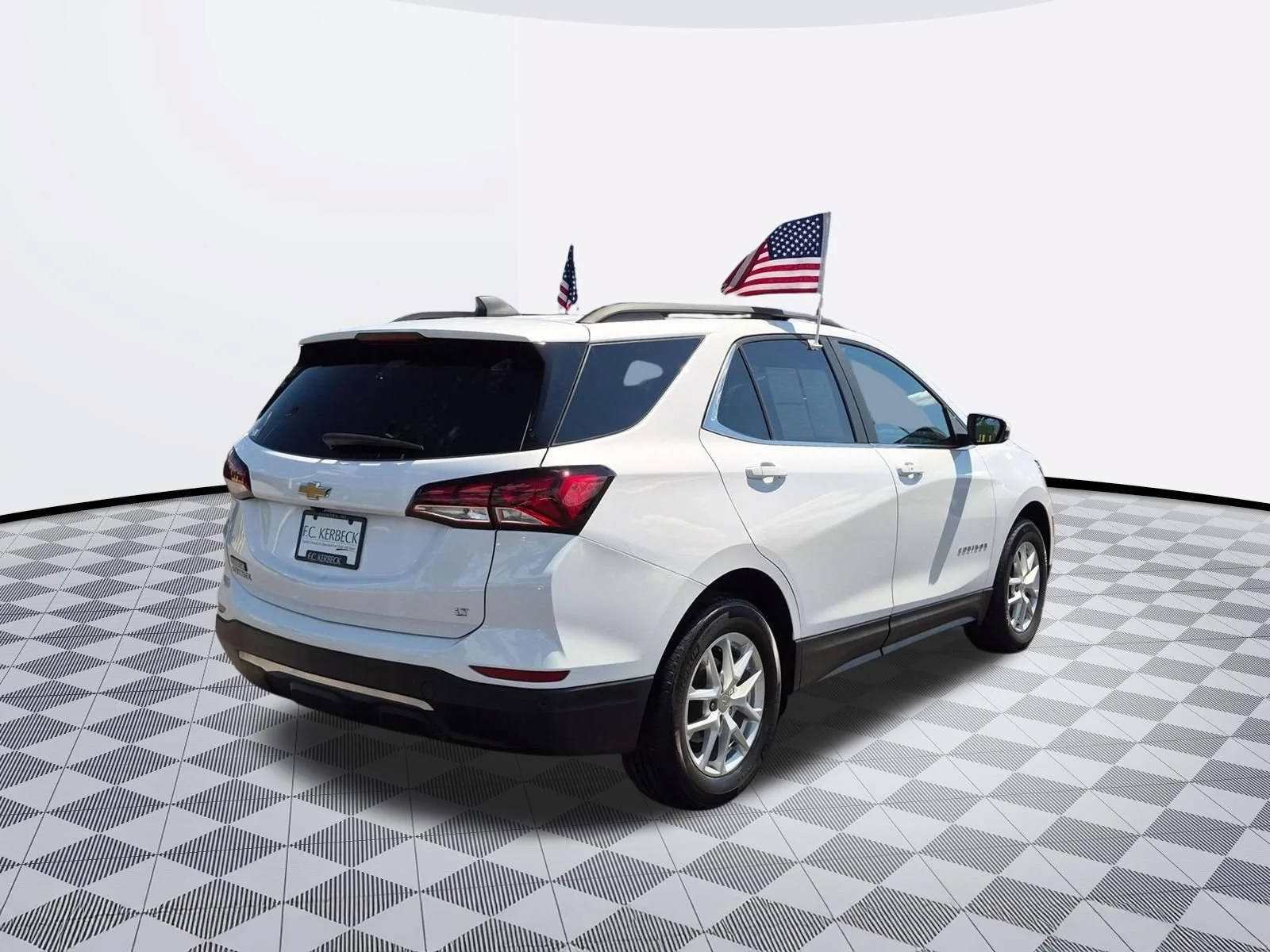 Used 2024 Summit White Chevrolet LT image 7