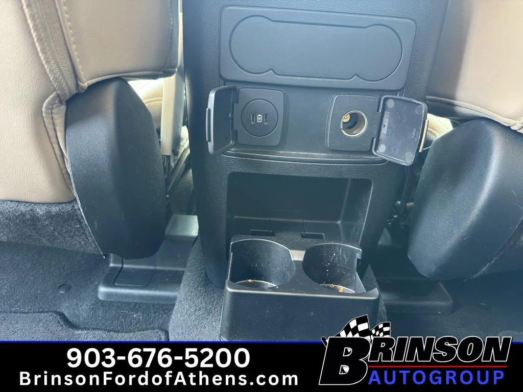 Used 2023 Star White Metallic Tri-Coat Ford XLT image 18