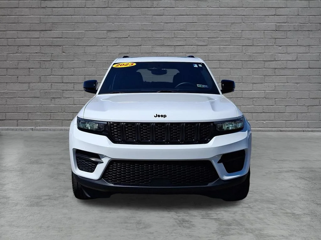 Used 2023 Bright White Clearcoat Jeep Altitude image 4