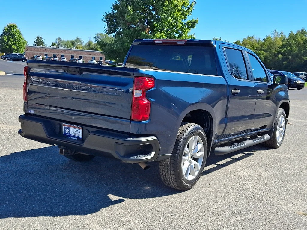 Used 2022 Blue Chevrolet Custom image 11