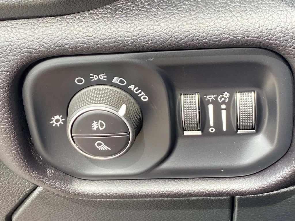 Used 2022 Red Ram Laramie image 24