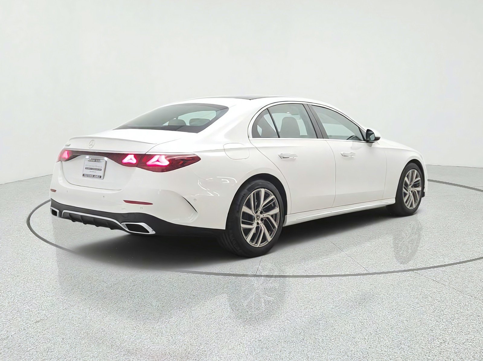 New 2027 Polar White Mercedes-Benz E 350 RWD Sedan image 5