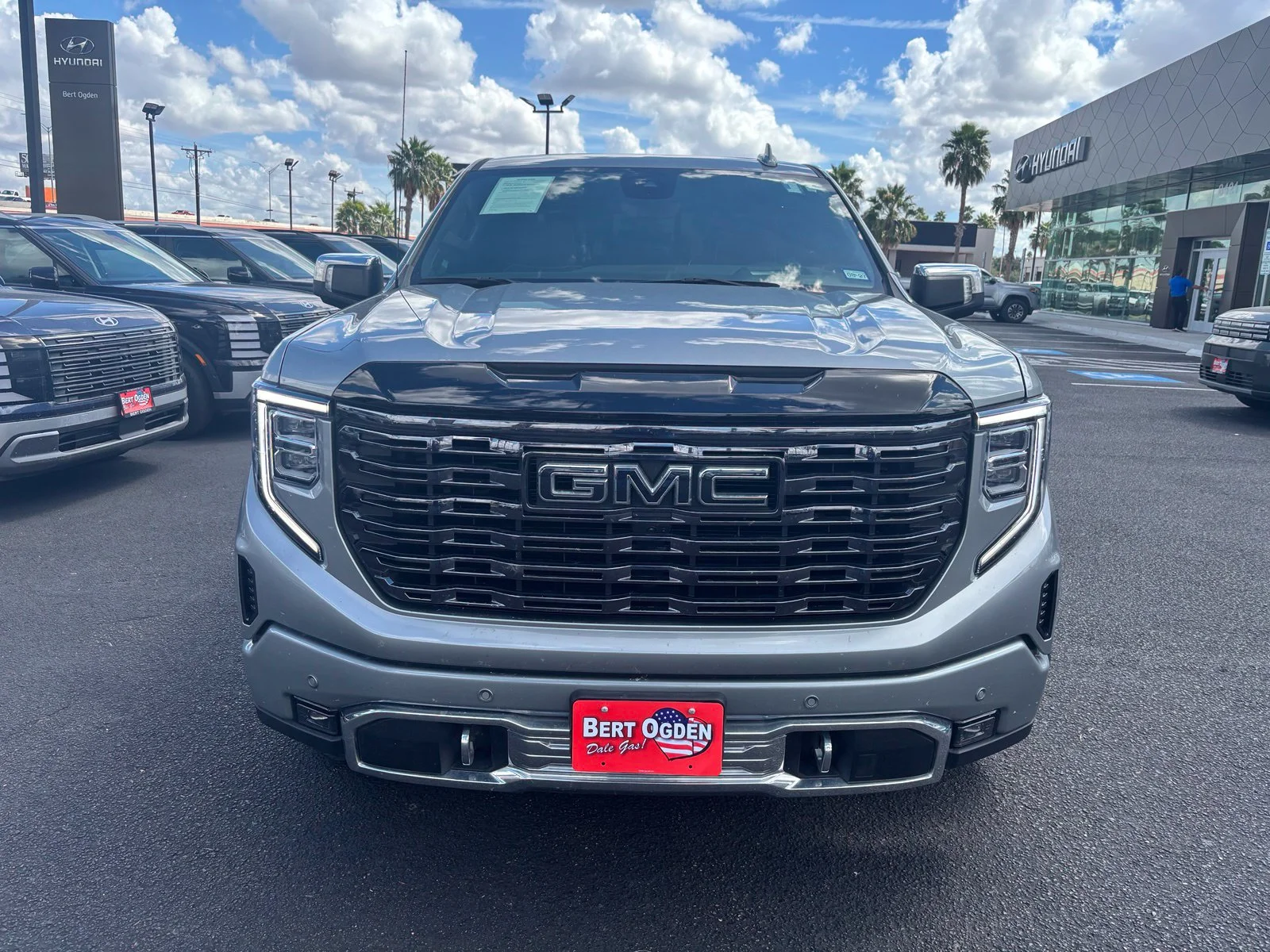 Used 2025 Silver GMC Denali Ultimate image 2