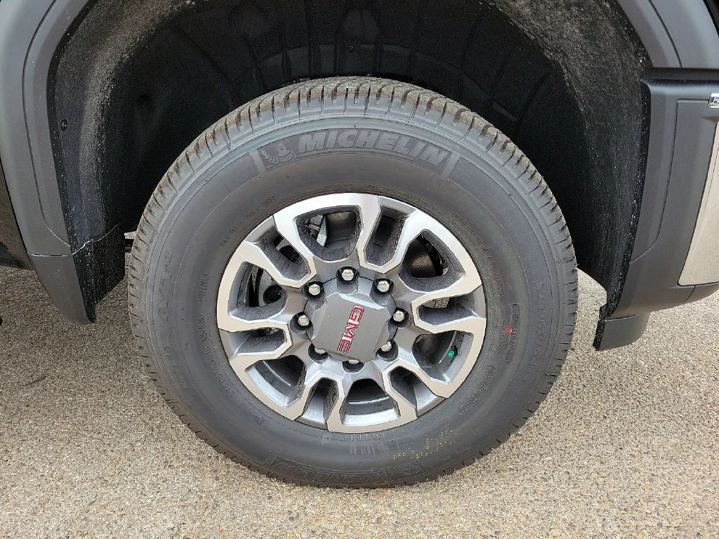 2026 GMC Sierra 2500HD SLT - Photo 14