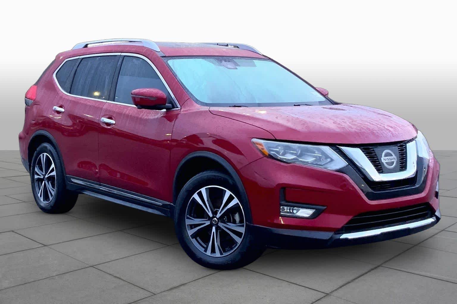 Used 2017 Palatial Ruby Nissan SL image 3