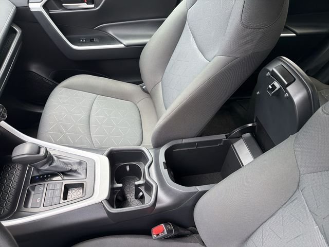 Used 2025 White Toyota XLE image 23
