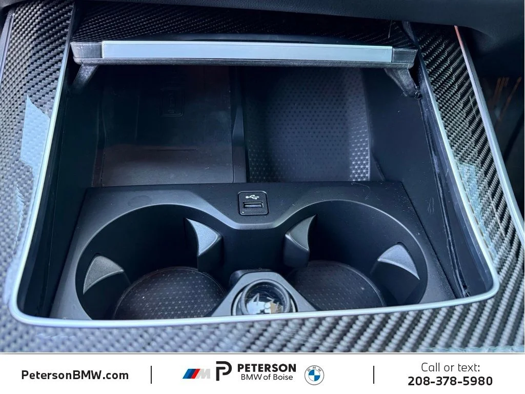 Used 2025 Black BMW M60i image 28