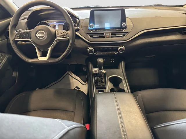 Used 2022 Gray Nissan 2.5 SV image 11