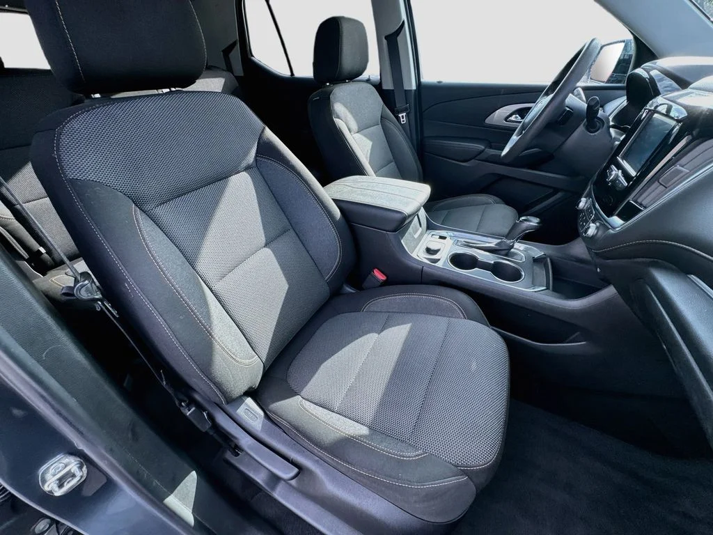 Used 2019 Gray Chevrolet LS image 34
