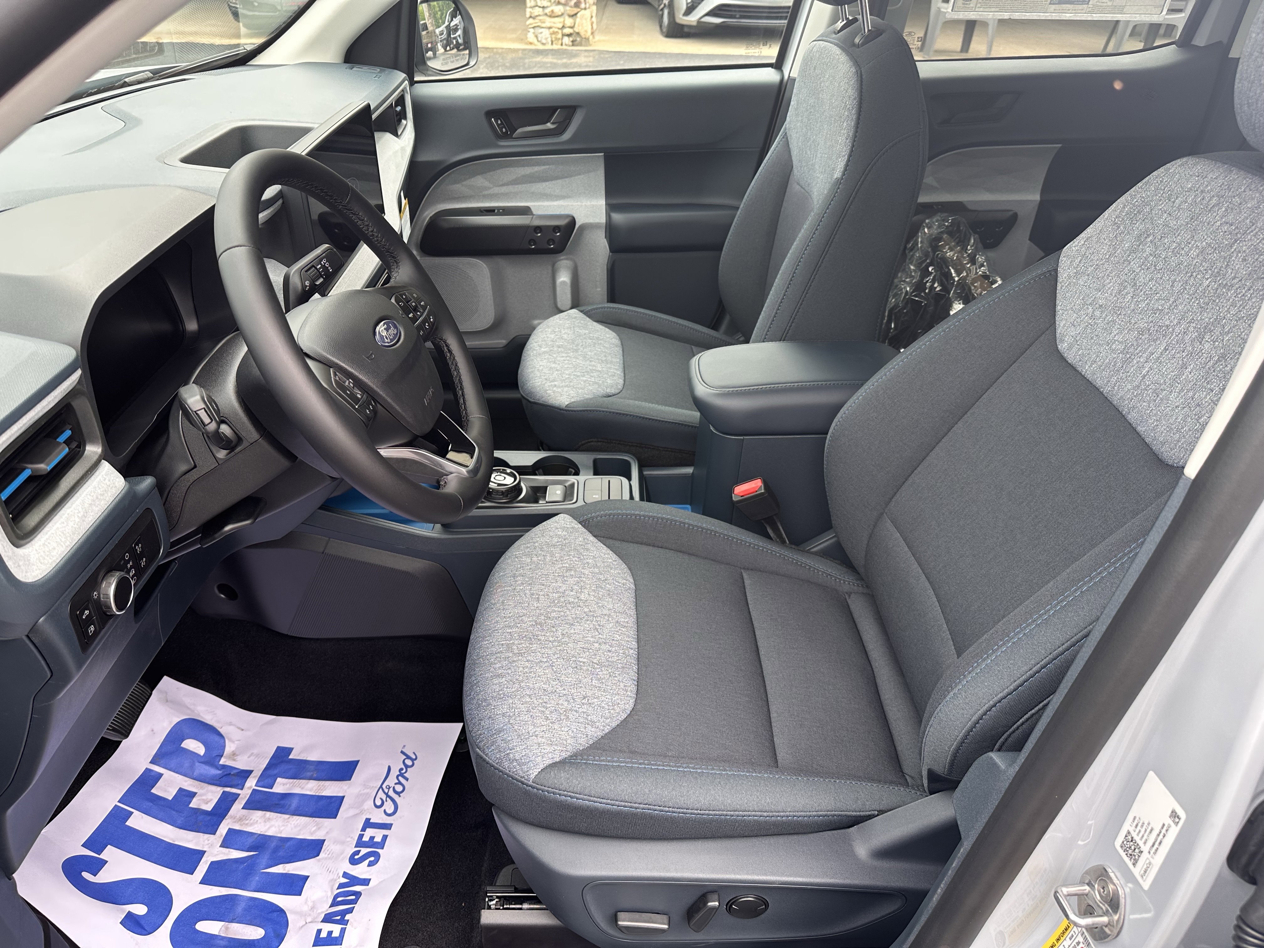 New 2026 Space White Metallic Ford XLT image 10