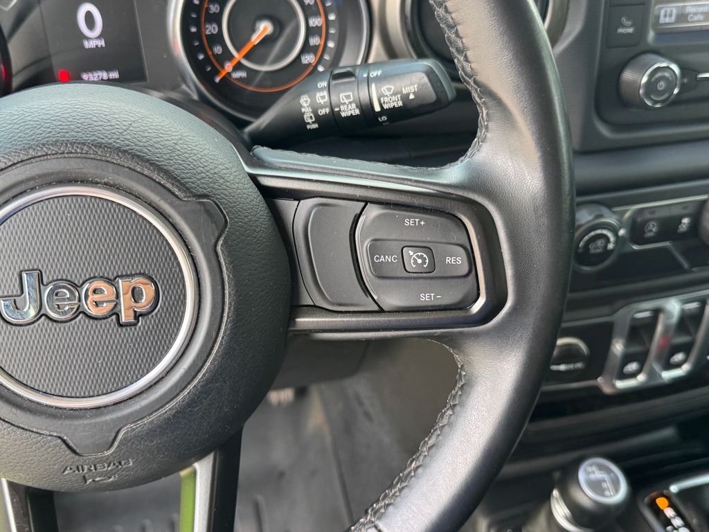 Used 2018 Green Jeep Sport S image 21