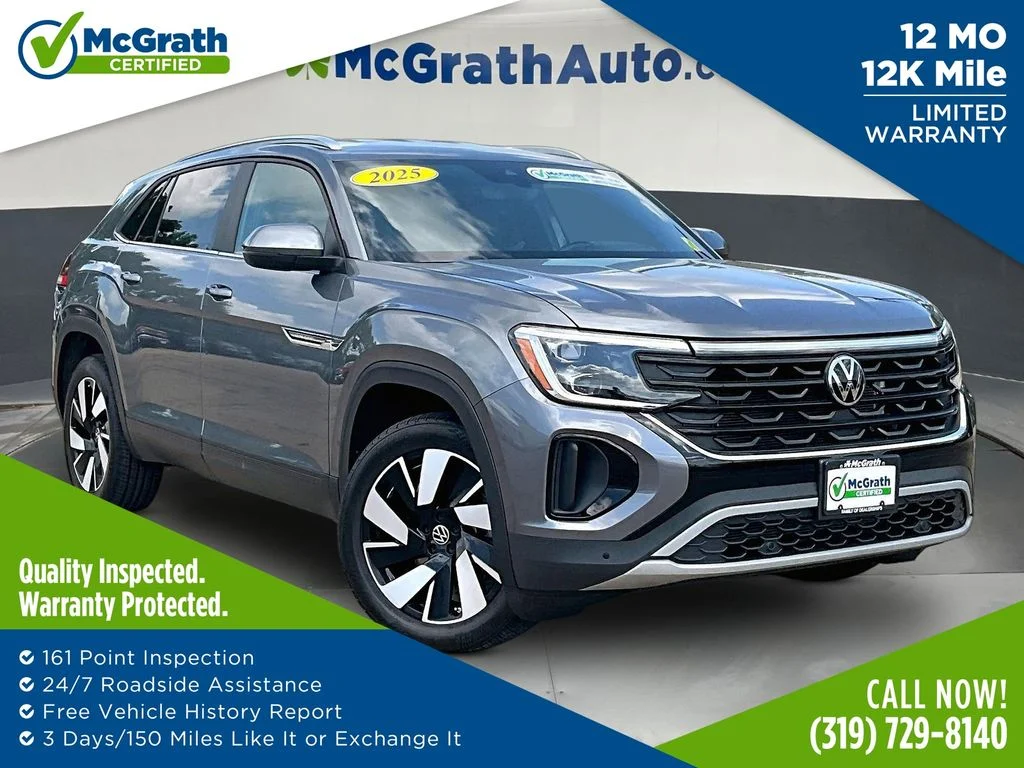 Certified Used 2025  Volkswagen 2.0T SE w/Technology image 1