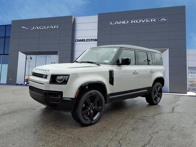 2026 Land Rover Defender 110 X-Dynamic SE