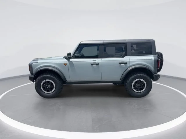 Used 2023 Gray Ford Badlands image 4