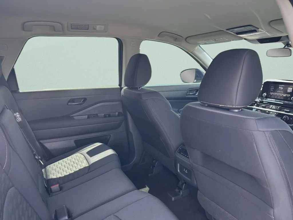 Used 2025 Blue Nissan SV image 22