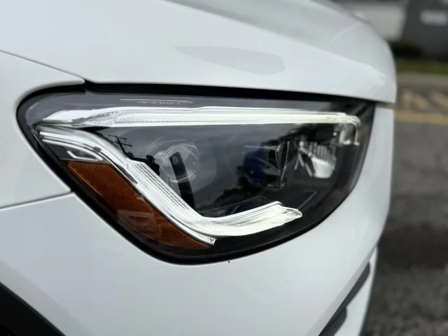 Used 2023 Polar White Mercedes-Benz GLC 300 ~ AMG® LINE !! image 17