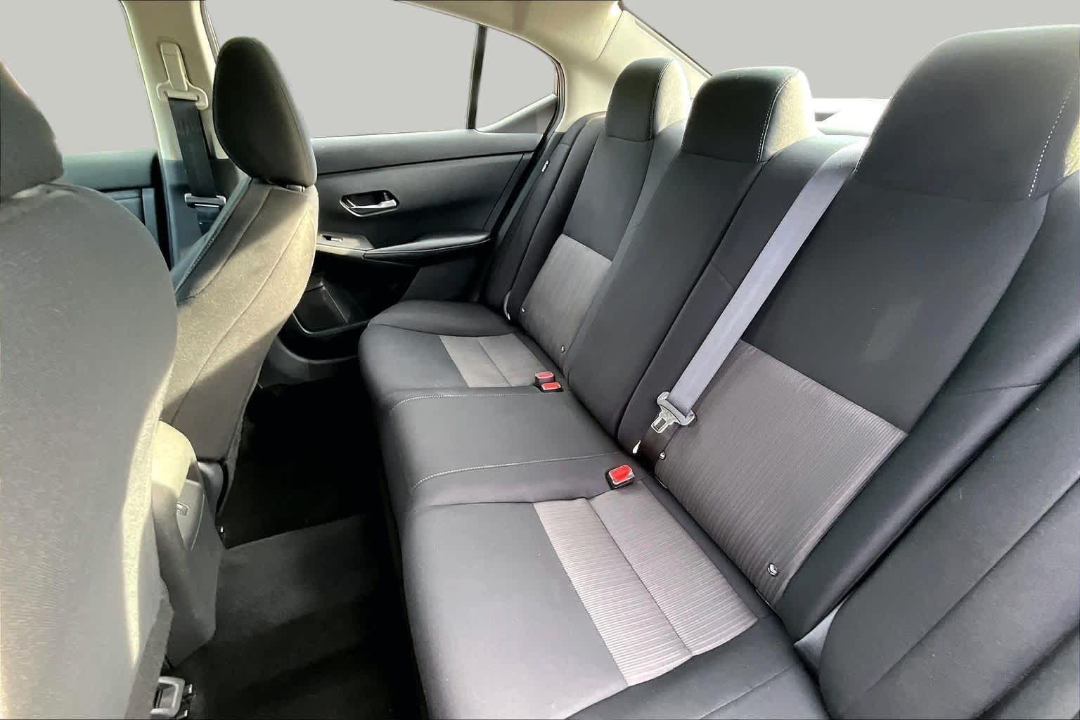 Used 2023 Rosewood Metallic Nissan SV image 20