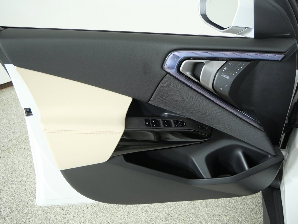 New 2026 Alpine White BMW 30 xDrive image 32